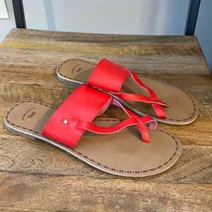 Coral Grecian Gap Sandals, size 7